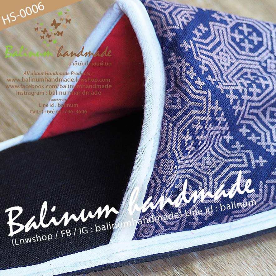 Slipper Handmade รองเท้าสลิปเปอร์ รองเท้าใส่ในบ้าน งานแฮนด์เมด เนื้อผ้าฝ้ายพิมพ์ลาย งานตัดเย็บดี เนื้อนุ่มใส่สบาย เป็น Free size ใส่ได้ทั้งผู้หญิงและผู้ชาย (เนื่องจากเป็นงานแฮนด์เมด ลายผ้าจะมีแบบมาไม่ซ้ำกันนะคะ) น้ำเงิน (Blue)