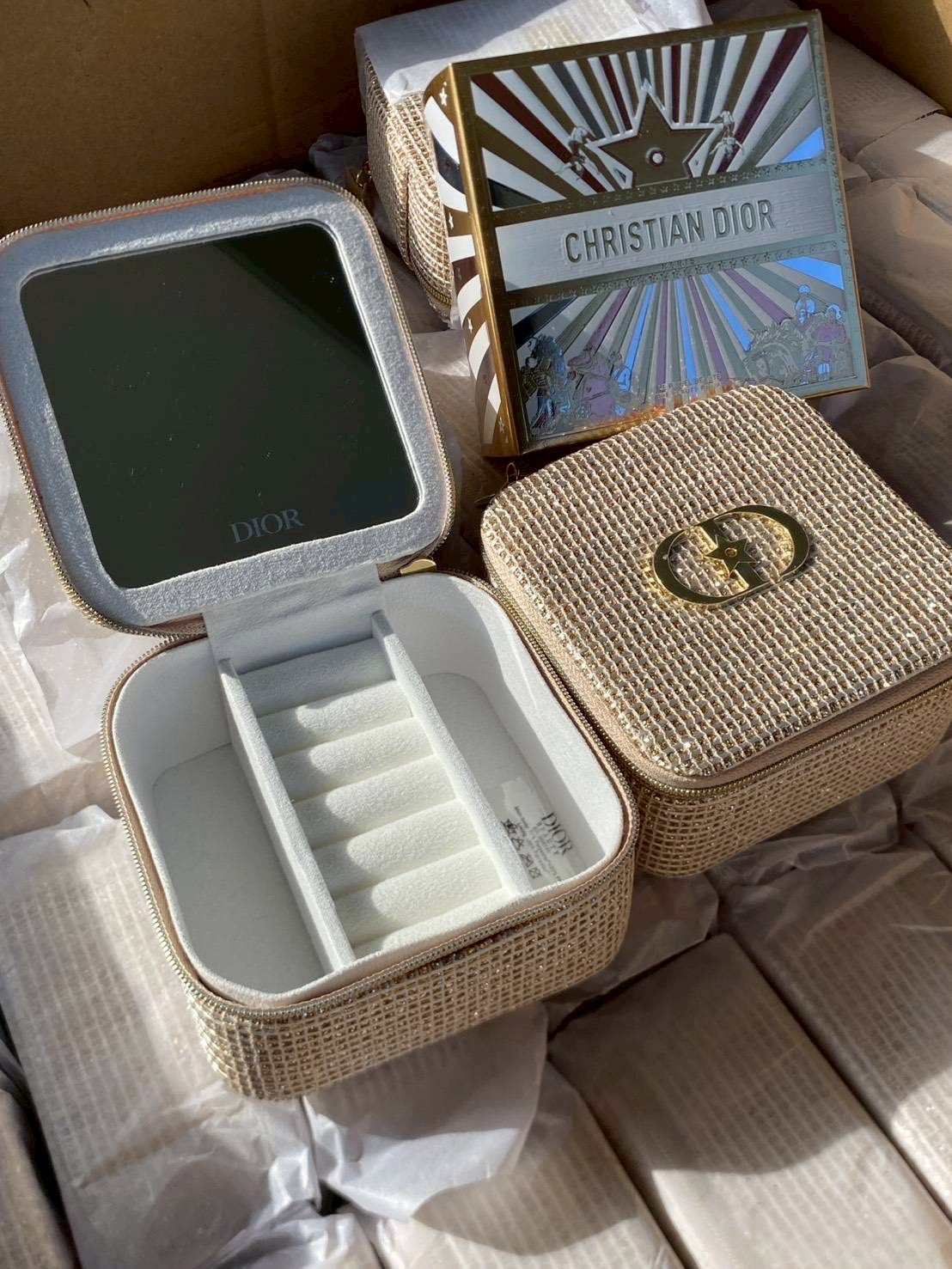 กล่องเก็บเครื่องประดับ Dior Original Jewelry Case 2025