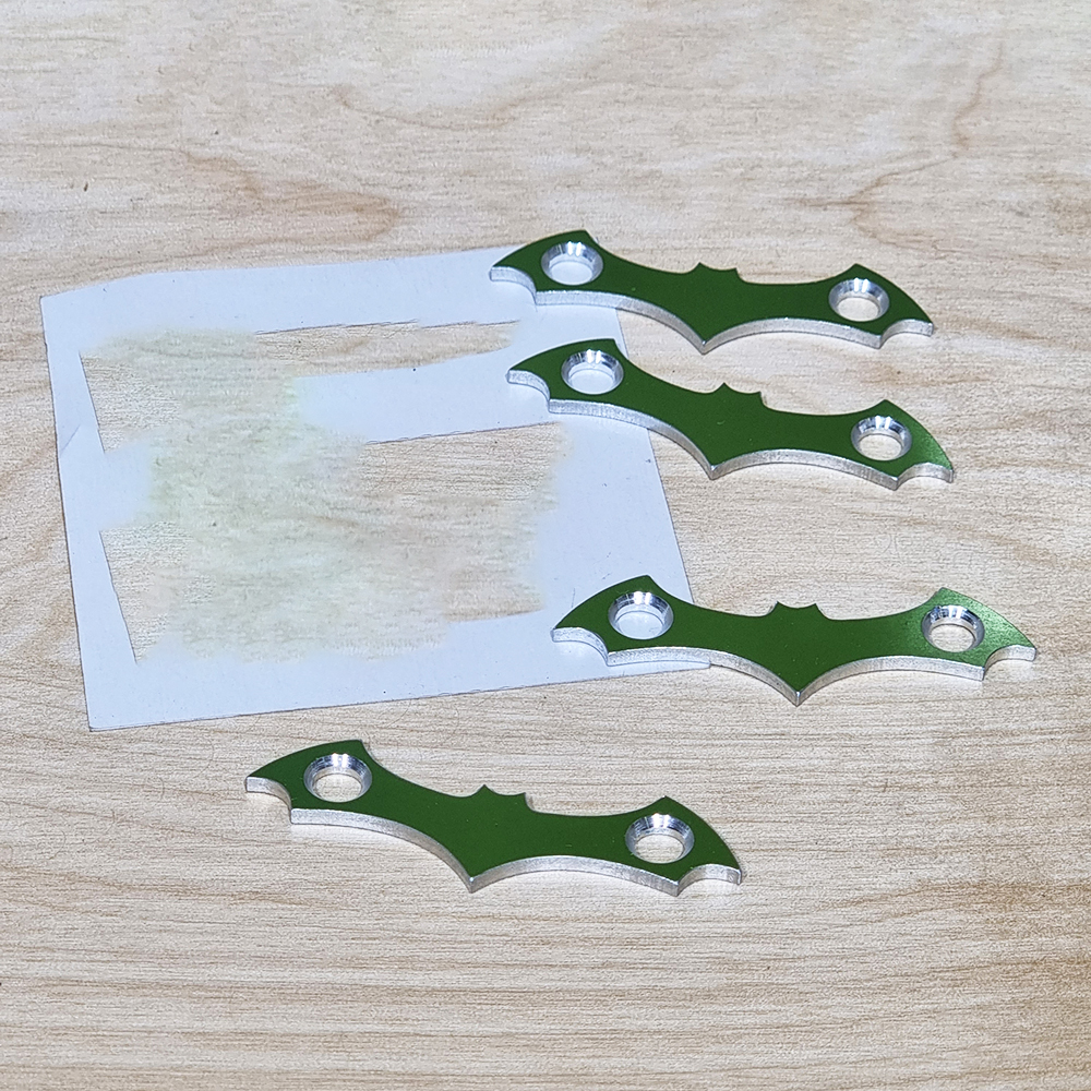 [0302] batman แผ่นรองน็อตยึดทรัคสเก็ตบอร์ด แก้น็อตจมกินไม้ ทรงค้างคาว ชุบสีอโนไดซ์