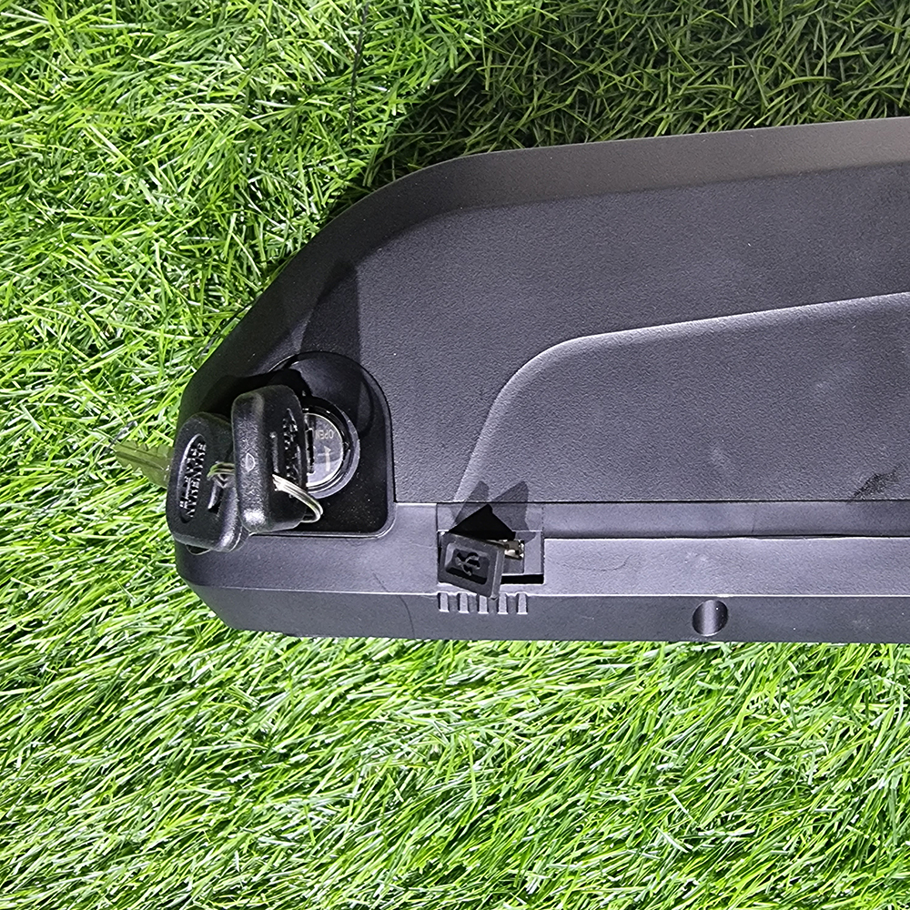 [0901] แบตเตอรี่ 48V จักรยานไฟฟ้า DIY custom ติดตำแหน่งกระบอกน้ำ ถอดได้ พร้อม สายชาร์จ หัวแปลง