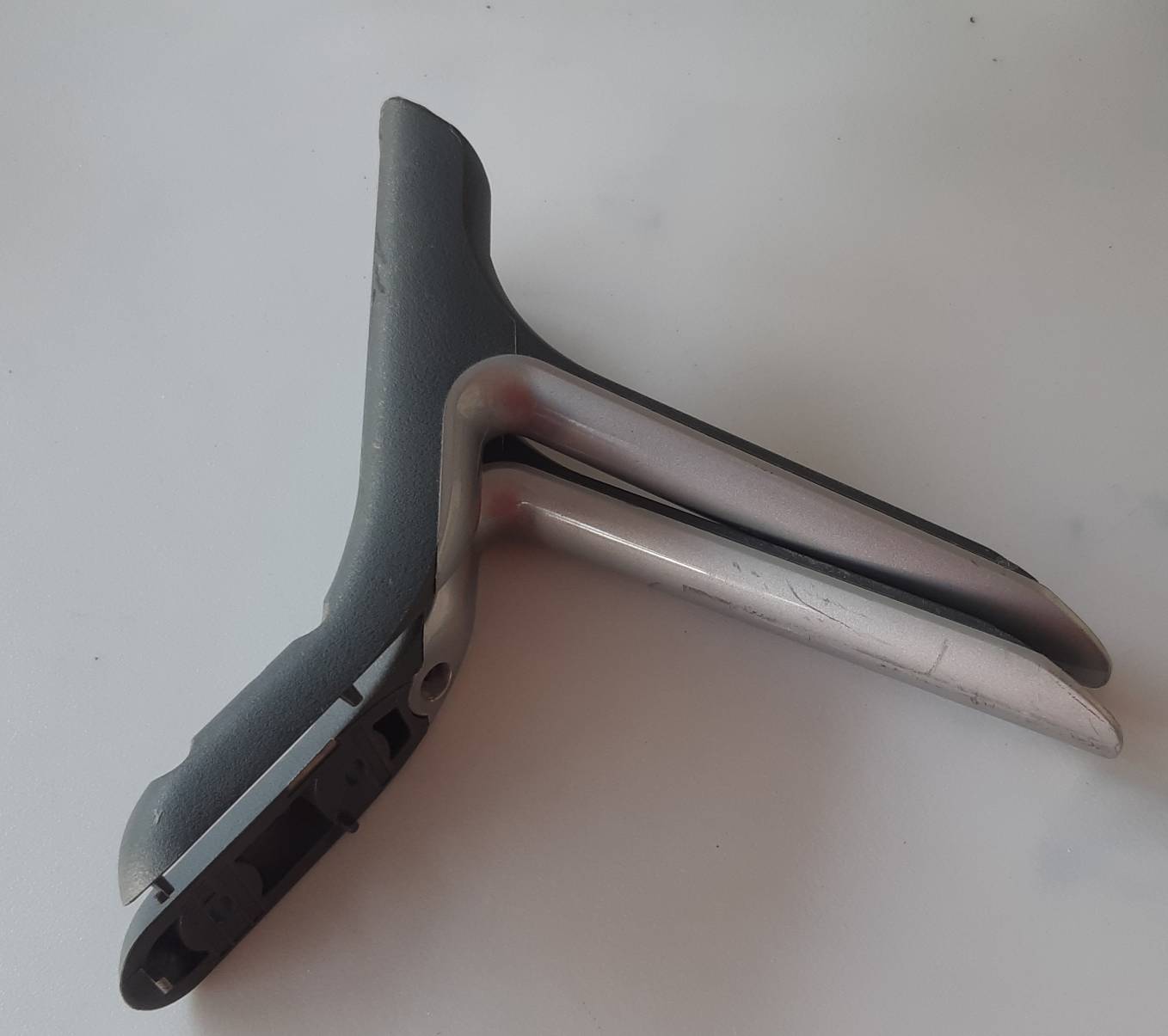 อันที่ 186 ขาทีวี LG 42LB582T MAZ638575 ราคา 490 บาท