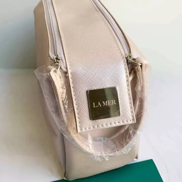 กระเป๋าเครื่องสำอาง La Mer Cosmetic Bag หูหิ้ว สีทอง