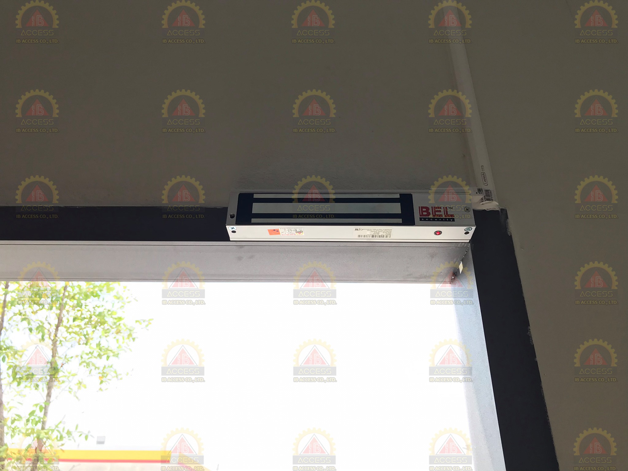 Magnetic Lock 600 lbs. ยี่ห้อ BEL รุ่น 600LED พร้อม LZ Bracket