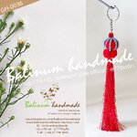 พวงกุญแจชาวเขาปอมปอม+พู่ไหมญี่ปุ่นยาว งานแฮนด์เมด DIY ประดับปอมปอม กระพรวน ลูกปัด ไหมญี่ปุ่น ดูเก๋และสวยงามมากค่ะ ตะขอเป็นก้ามปู ใช้งานง่าย สามารถคล้องเก็บกุญแจ หรือสามารถนำไปเกี่ยวประดับกระเป๋าก็ได้ค่ะ แดง,ฟ้า (Red,Blue)