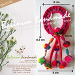 (1 ชิ้น) ยางรัดผมชาวเขามาลัยอุบะระย้าปอมปอม DIY แฮนด์เมด ประดับด้วยผ้า ไหมพรมปอมปอม ลูกปัดไม้ และกระพรวนหลากสี สไตล์โบฮีเมียนชาวเขาชาวดอย ผู้ใหญ่หรือเด็กก็ใช้ได้ สามารถใช้มัดผม รวบผม หรือเกล้าผมก็ได้ ดูเก๋ น่ารัก และมีสไตล์มากค่ะ หลายสี (Multi-color)