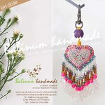 พวงกุญแจชาวเขา รูปหัวใจแบบระย้าแฮนด์เมด DIY ประดับลูกปัด งานปักผ้าชาวเขา ดูเก๋และสวยงามมากค่ะ ตะขอเป็นก้ามปู ใช้งานง่าย สามารถคล้องเก็บกุญแจ หรือสามารถนำไปเกี่ยวประดับกระเป๋าก็ได้ค่ะ ชมพู,ม่วง,ขาว (Pink, Purple, White)