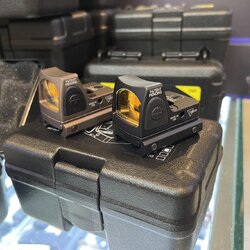 SOTAC : REDDOT TRIJICON RMR กล้องจุดแดง มีขาจับสำหรับปืนสั้น Glcok