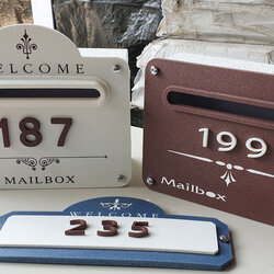 ตู้จดหมายและป้ายบ้านเลขที่ 187 235 199