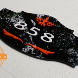 ป้ายบ้านเลขที่ อะคริลิคสีดำลายส้ม ทรงวินเทจ