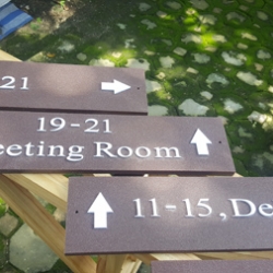 ป้ายบอกทางปลากาญจน์รีสอร์ท Plakan