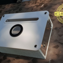 ตู้จดหมายอะคริลิคสีขาว ช่องมองกรอบสีดำ