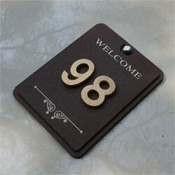 ป้ายบ้านเลขที่ แนวตั้งสีโอ๊คตัวเลขสีทอง ลาย Welcome ป้ายมงคลสวยๆ เหมาะสำหรับตัวเลข 1-3 หลัก