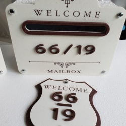 จัดส่งตู้รับจดหมายและป้ายบ้านเลขที่ 6 ทับ 14 15 และ 66 ทับ 19 เนื้องานเรซิ่นหินทราย