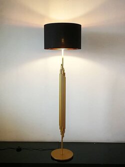 โคมไฟต้ังพื้น ML9049