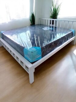 เตียงเหล็กชั้นเดียว 6 ฟุต พร้อมที่นอนหนา 8 นิ้ว ชุดดปรโมชั้นพิเศษ