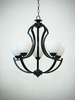 โคมไฟระย้า H22631/5 โครงเหล็กสีดำแก้วขาวคลาสสิก