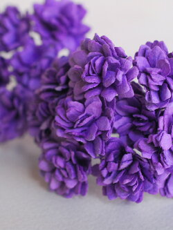 ดอกไม้ประดิษฐ์, ดอกไม้กระดาษสา, ดอก gypsophila, ดอกยิปโซ งานประดิษฐ์ตกแต่งของชำร่วย, ดอกไม้ทำพานพุ่ม,พานพวงมาลัย, พานรับไหว้, ขนาด 2 cm. สีม่วง