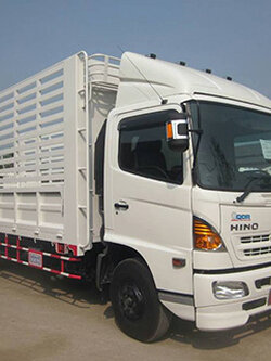 รถหกล้อรับจ้างชลบุรี