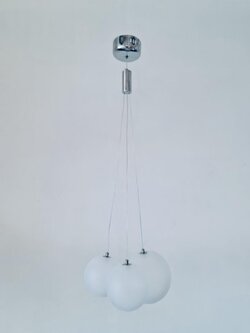 โคมไฟห้อยแก้วทรงกลมสีขาว รุ่น P1689/3 WH