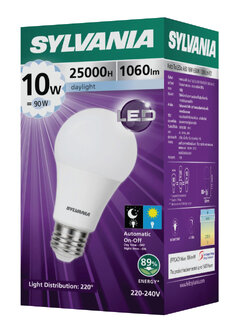 [หลอดเปิด-ปิดอัตโนมัติด้วยระบบ sensor แสงอาทิตย์] SYLVANIAหลอดไฟ Auto Sensor LED 10W แสงเดย์ไลท์