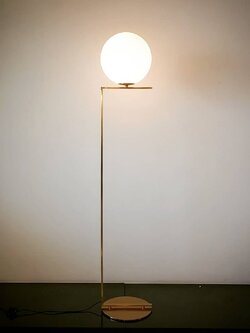 โคมไฟตั้งพื้น ML9037 ดีไซน์มินิมอล แสงนวลตา ฐานทองเรียบหรู