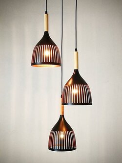 โคมไฟแขวน SP5018/3 โมเดิร์นลายเส้น เจาะช่องแสง พร้อมดีไซน์ลายไม้