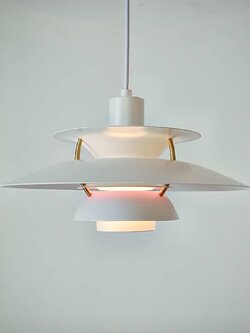 โคมไฟแขวน 8083-S นอร์ดิกสีขาว-ทอง เรียบหรูมีเสน่ห์