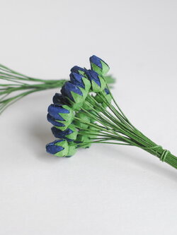 ดอกไม้กระดาษสา ดอกไม้กระดาษสา จตุจักร งานประดิษฐ์ ดอกไม้ทำข้อมือเพื่อนเจ้าสาว แต่งงาน, ดอกกุหลาบตูมปลายแหลม 0.8x 0.6 cm. 50 ดอก สีน้ำเงินกรมท่า paper flowers, budding roses flower 0.8x0.6 cm. passion blue color.