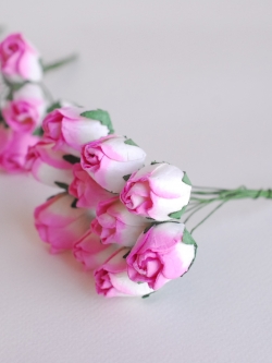 ดอกไม้กระดาษสา ดอกไม้กระดาษสา จตุจักร งานประดิษฐ์ ดอกไม้ทำข้อมือเพื่อนเจ้าสาว แต่งงาน, ดอกกุหลาบตูม 50 ดอก สีชมพูปัดสีขาวcolor ขนาด 1.5x2 cm. paper flowers, budding roses flower 1.5x2 cm. 50 pieces.pink brush white color