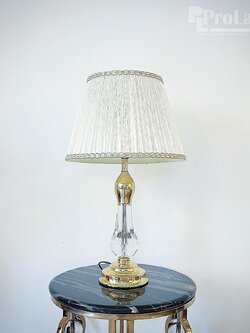 โคมไฟตั้งโต๊ะ LT1922