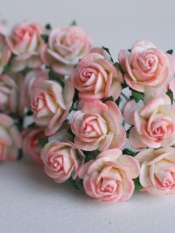 ดอกไม้กุหลาบกระดาษ ดอกไม้กระดาษสา, ดอกกุหลาบจิ๋ว, ดอกไม้กระดาษสาขายส่ง สีพีชอ่อนปัดขาวขนาด 1.5 cm. จำนวน 100 ดอก Paper Flowers size 1.5 cm., mini roses soft peach brush white color, 100 pcs.
