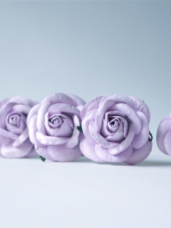 ดอกไม้กระดาษสา ดอกไม้กระดาษสา จตุจักร ตกแต่งสำหรับของชำร่วย, งานแต่งงานและงาน DIY ดอกไม้ตกแต่งของชำร่วย ดอกไม้ทำข้อมือเพื่อนเจ้าสาวกุหลาบกระดาษขนาด 4.5 cm. สีม่วงอ่อน