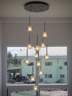 โคมไฟระย้า Y6215/12 ดีไซน์โมเดิร์น หรูหราสำหรับโถงเพดานสูง