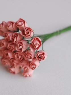 ดอกไม้กระดาษสา ดอกไม้กระดาษสา จตุจักร งานประดิษฐ์ ดอกไม้ทำข้อมือเพื่อนเจ้าสาว แต่งงาน, ดอกกุหลาบตูม 0.8x1 cm. 25 ดอก สีชมพูตุ่น paper flowers, budding roses flower 0.8x1 cm. 25 pieces pink rouge color.