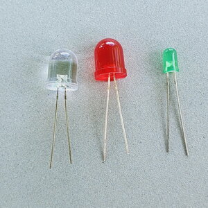 ไดโอดเปล่งแสง หรือ LED ( Light Emitting Diode ) แบบต่างๆ